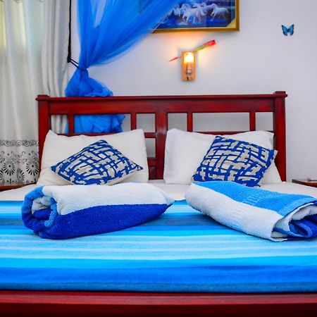 Joseph Family Villa Negombo Esterno foto