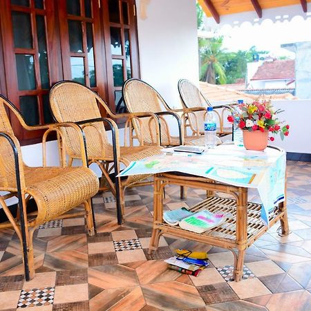 Joseph Family Villa Negombo Esterno foto