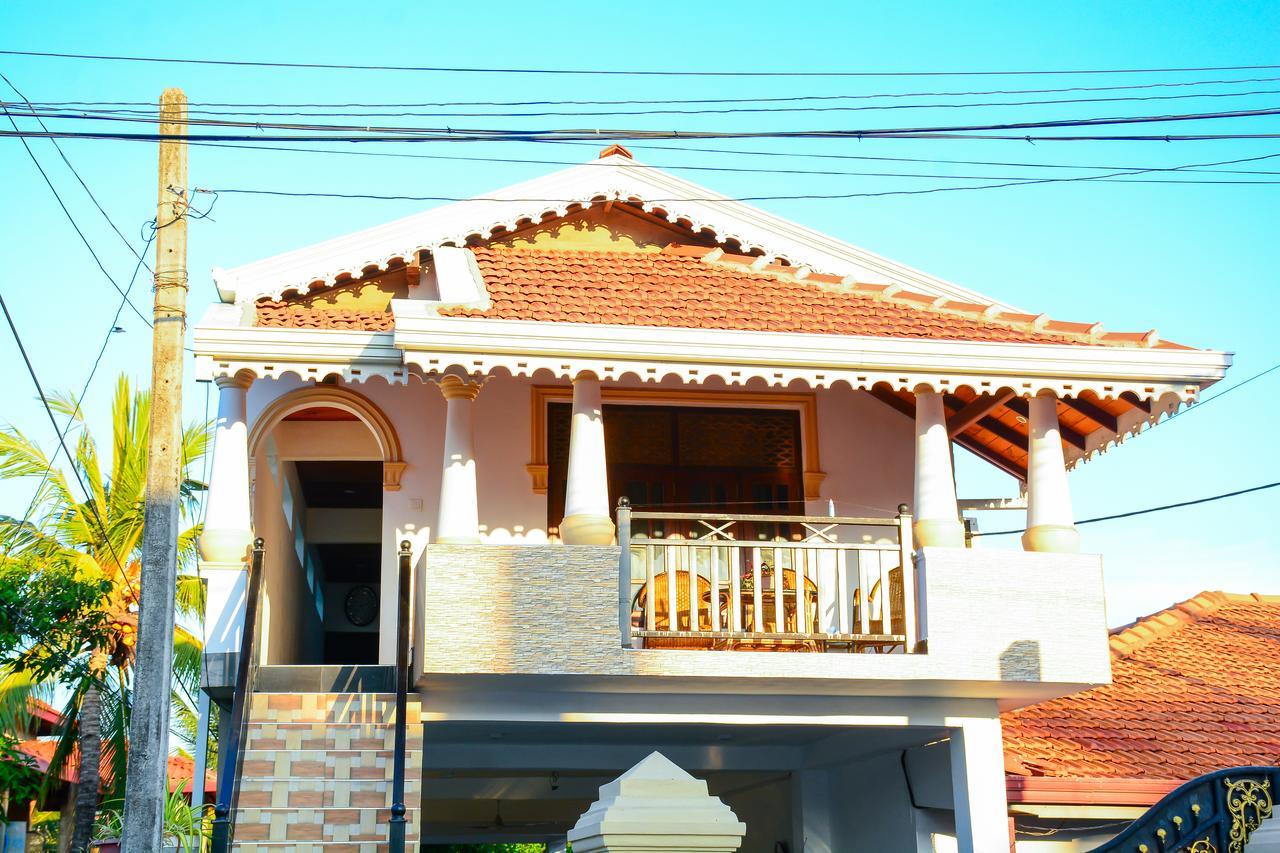 Joseph Family Villa Negombo Esterno foto