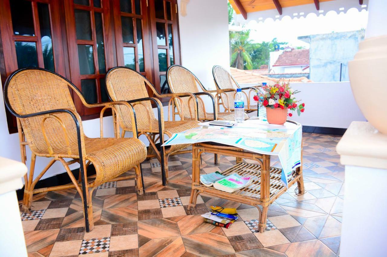Joseph Family Villa Negombo Esterno foto